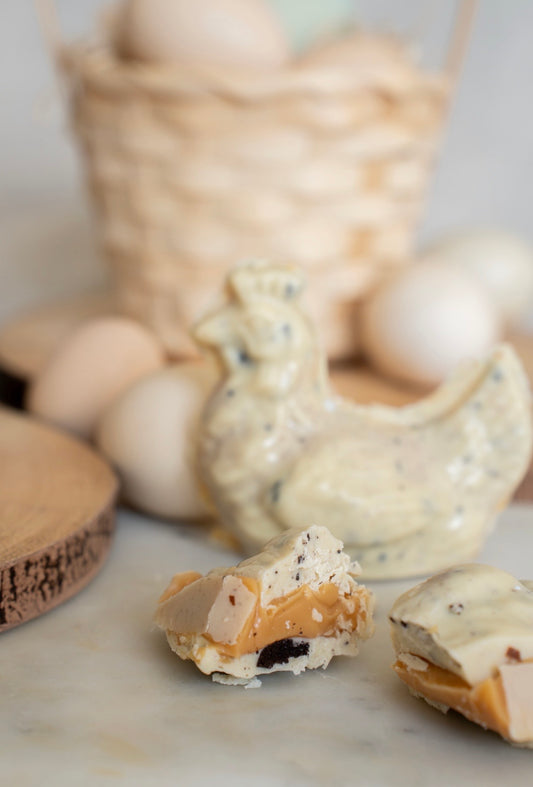 Gallinita de cookies&cream rellena de manjar (50gr)